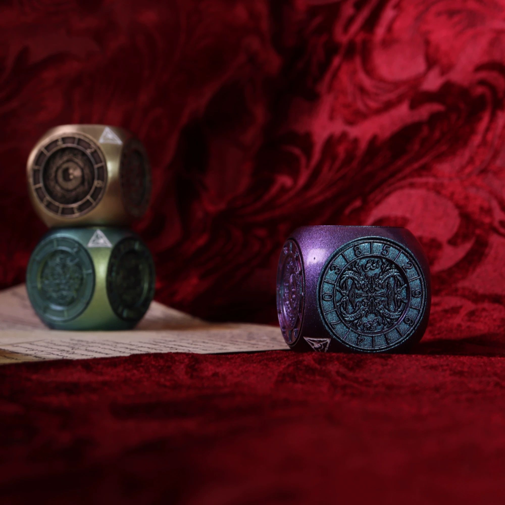 6-Sided Metal Dice Set Vintage - Vintage Collectible Board Games review and price